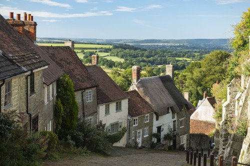 anglotopia-gold-hill-shaftesbury-dorset-hovis-hill-desktop-wallpaper.jpeg